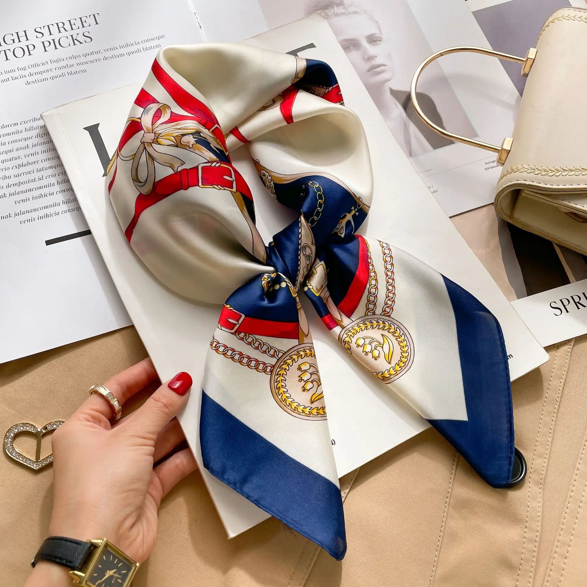 Women’s Printed Silk Square Scarf