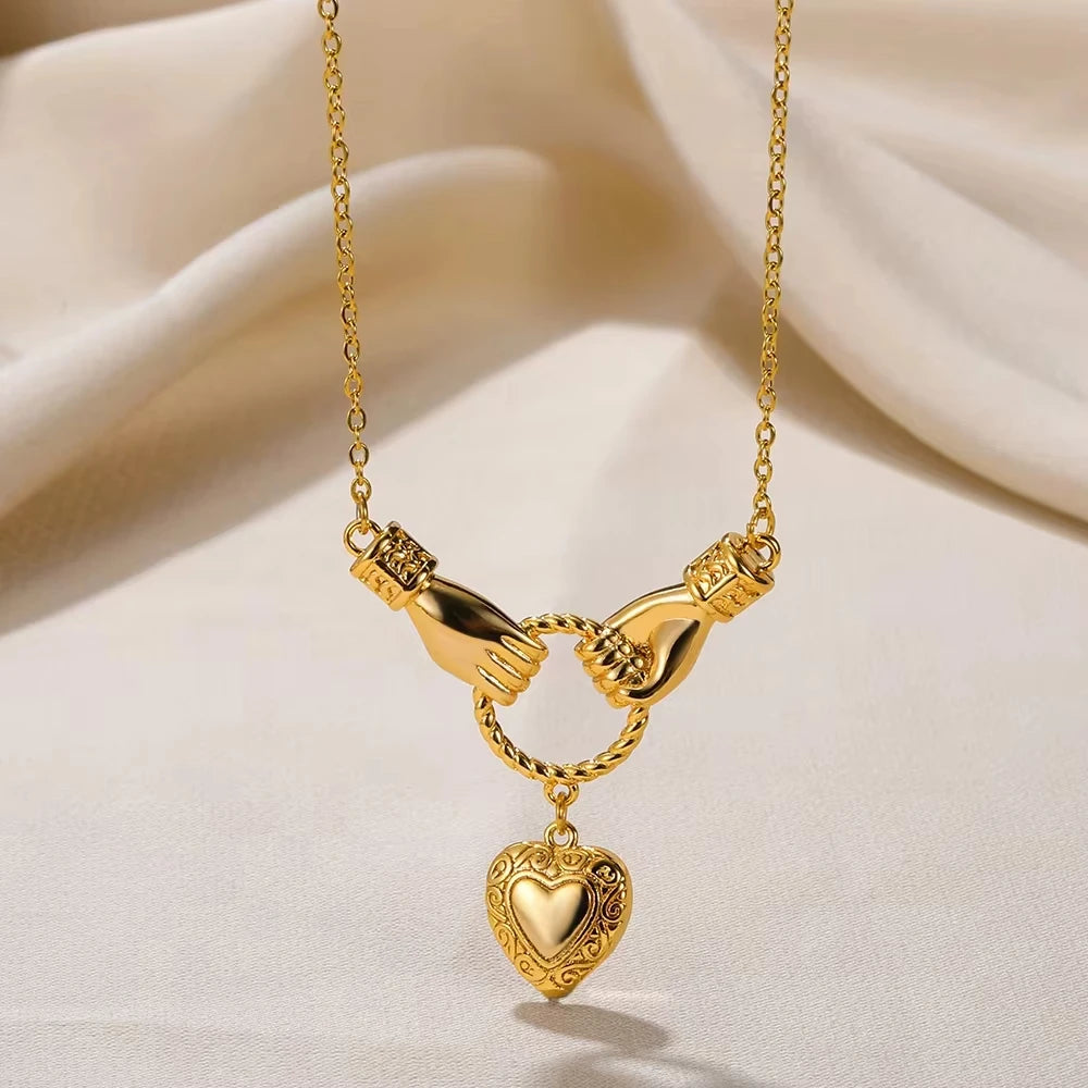 Punk Gold Heart Pendant Choker Necklace