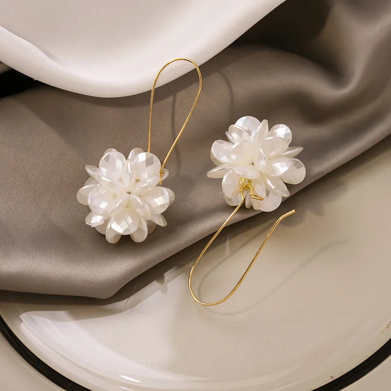 Women’s Pearl Petal Ball Earrings (2PCS)