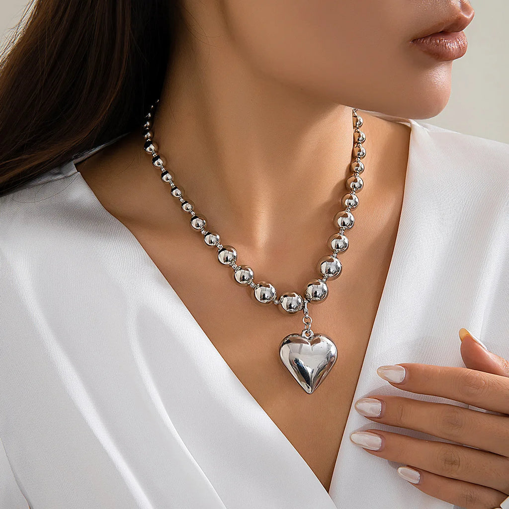 Women’s Big Beaded Chain Heart Pendant Choker
